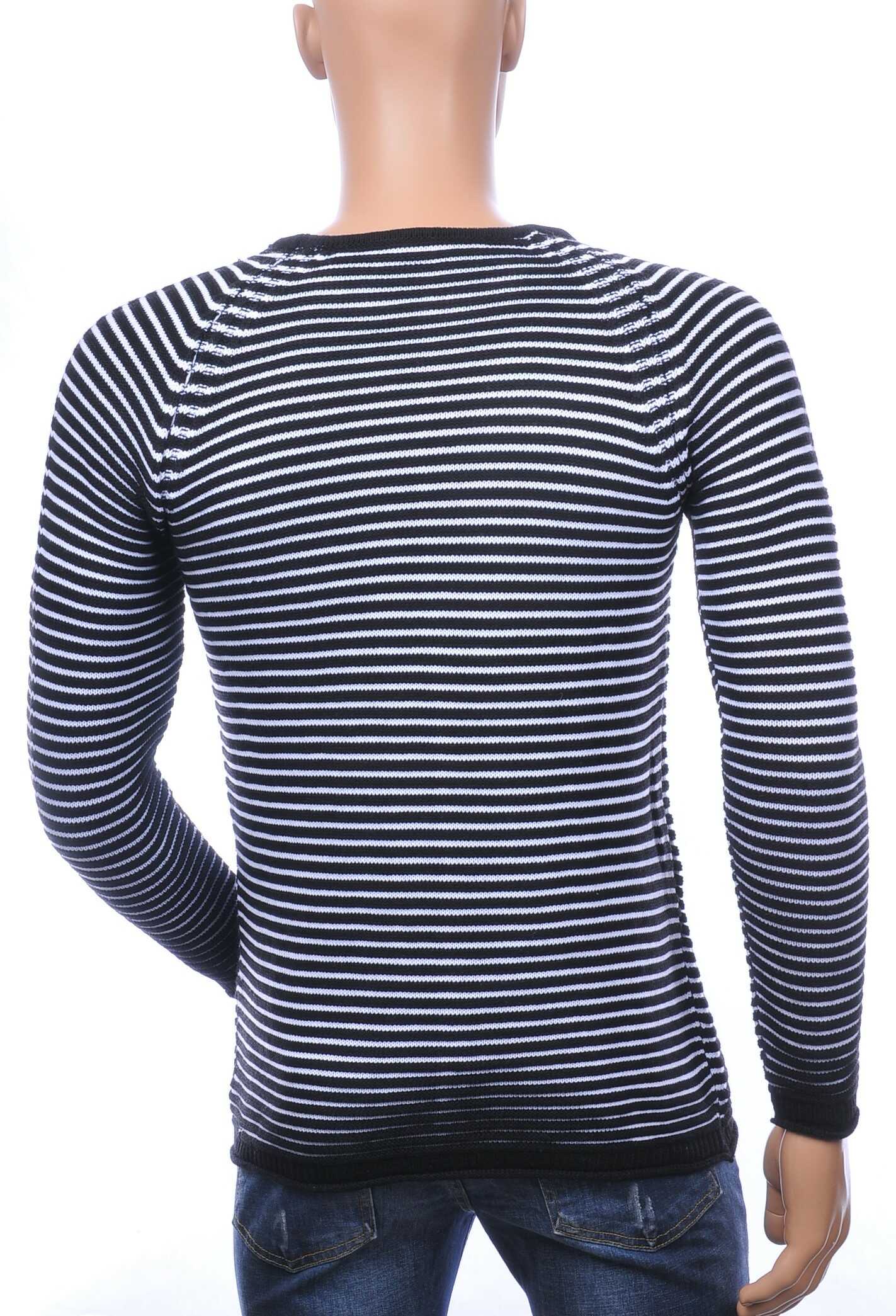 Oxcid Moncler DIOR Philipp Plein PRADA Louis Vuitton GUCCI VERSACE KENZO Dsquared2 Levi's CHASIN G-STAR DOLCE & GABBANA DIESEL PME LEGEND WAM DENIM LACOSTE trendy grof gebreide heren wintertrui met horizontale strepen Zwart