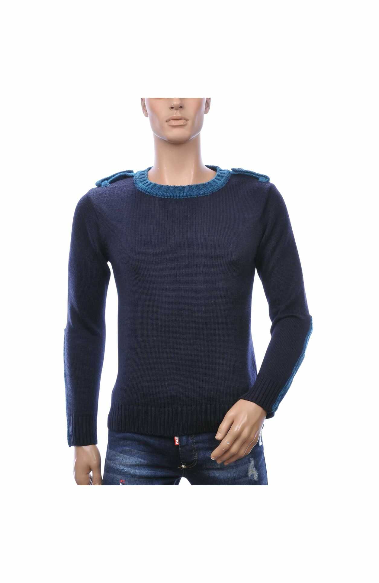 Polim & Pier trui heren, Grof gebreide heren trui, Heren kabeltrui navy, Gebreide wintertrui heren, Heren sweater wolmix, Trendy heren sweater, Streetwear heren trui, Warme heren trui winter, Gebreide trui ronde hals, Luxe heren knitwear, online trui kopen, trui kopen in Nijmegen, Goedkoop heren trui kopen, Heren Truien, Slim Fit Truien, Charra, heren Kleding in Nijmegen