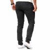 RED BRIDGE Slim Fit Stretch Heren Jeans zwart schuin vooraanzicht met stijlvolle aansluitende pasvorm.