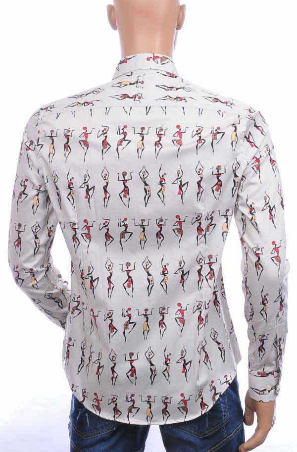 Berzo getailleerd allover dansende Afrikaanse vrouwen dessin slim fit heren overhemd Beige