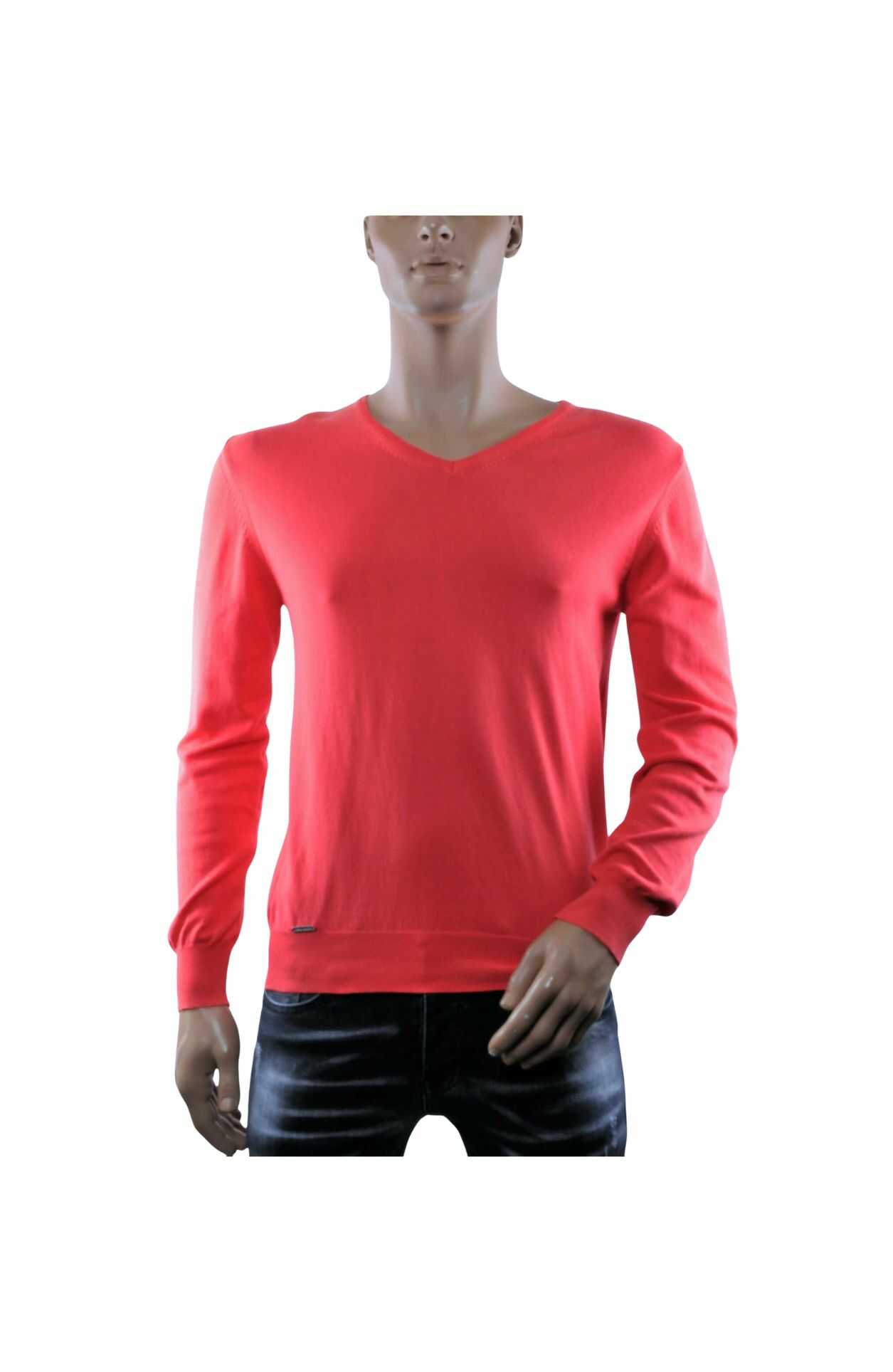 Cipo & Baxx trui heren, Cipo Baxx V-hals trui heren, trui Fuchsia slim fit katoenen, heren trui V-hals, slim fit heren trui katoen,tricot heren trui, heren streetwear trui, casual heren trui katoen, luxe heren trui slim fit, heren winter trui dun, Cipo Baxx heren kleding, moderne heren trui V-hals, premium heren trui katoen, online wintertrui kopen, wintertrui kopen in Nijmegen, Goedkoop heren wintertrui, Charra, heren Kleding in Nijmegen, CHARRA, ZARA, COEF, CHASIN, WAM DENIM