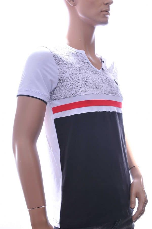 BAYDO BAROCCO Club-Ju Les Designers Ci-Borg Philipp Plein PRADA Louis Vuitton GUCCI VERSACE KENZO Dsquared2 Levi's CHASIN G-STAR DOLCE & GABBANA DIESEL PME LEGEND WAM DENIM LACOSTE V-hals allover modern dessin heren T-Shirt Wit