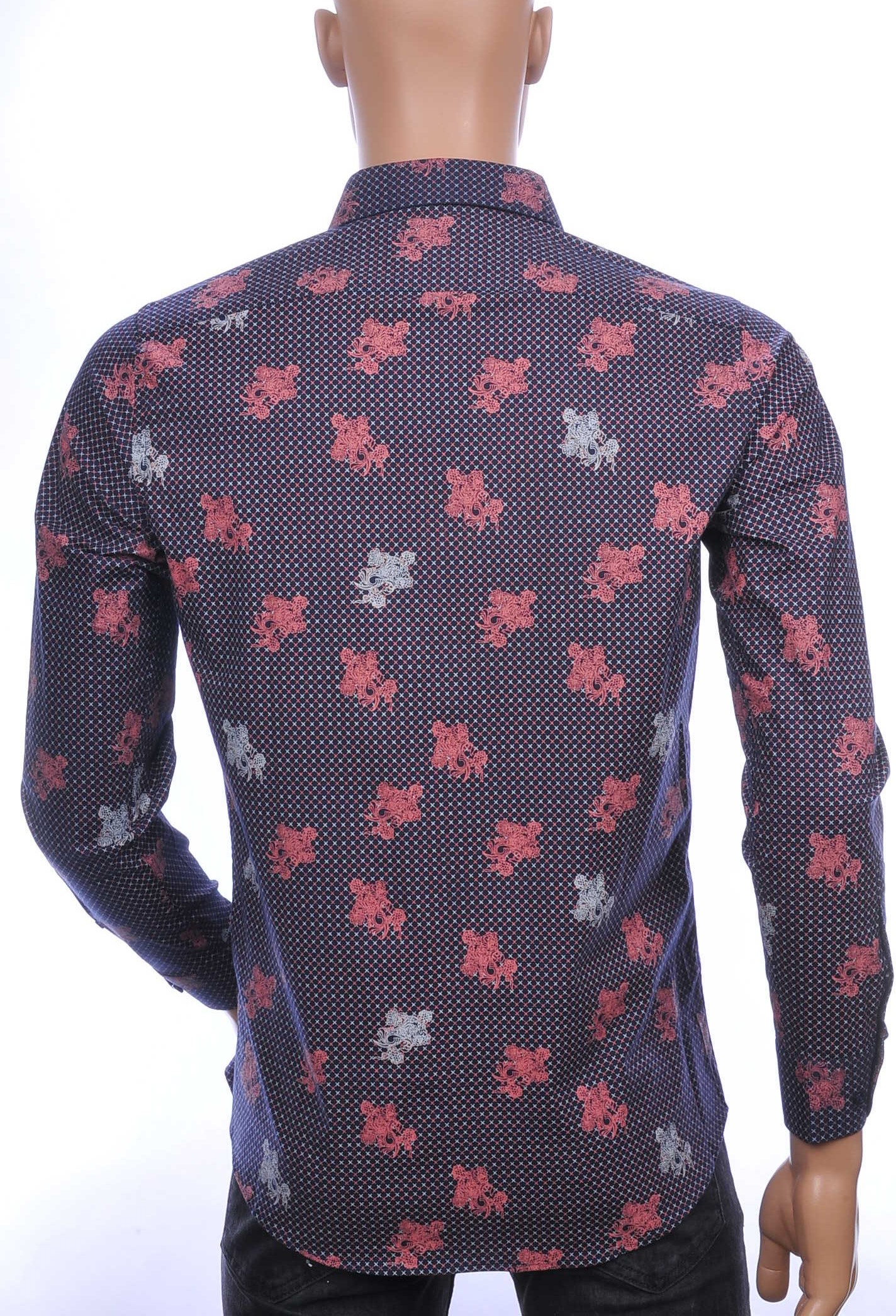 BIBLOS UOMO Wolff Blitz Moncler DIOR Philipp Plein PRADA Louis Vuitton GUCCI VERSACE KENZO Dsquared2 Levi's CHASIN G-STAR DOLCE & GABBANA DIESEL PME LEGEND WAM DENIM LACOSTE slim fit allover bloemen dessin heren overhemd Zwart