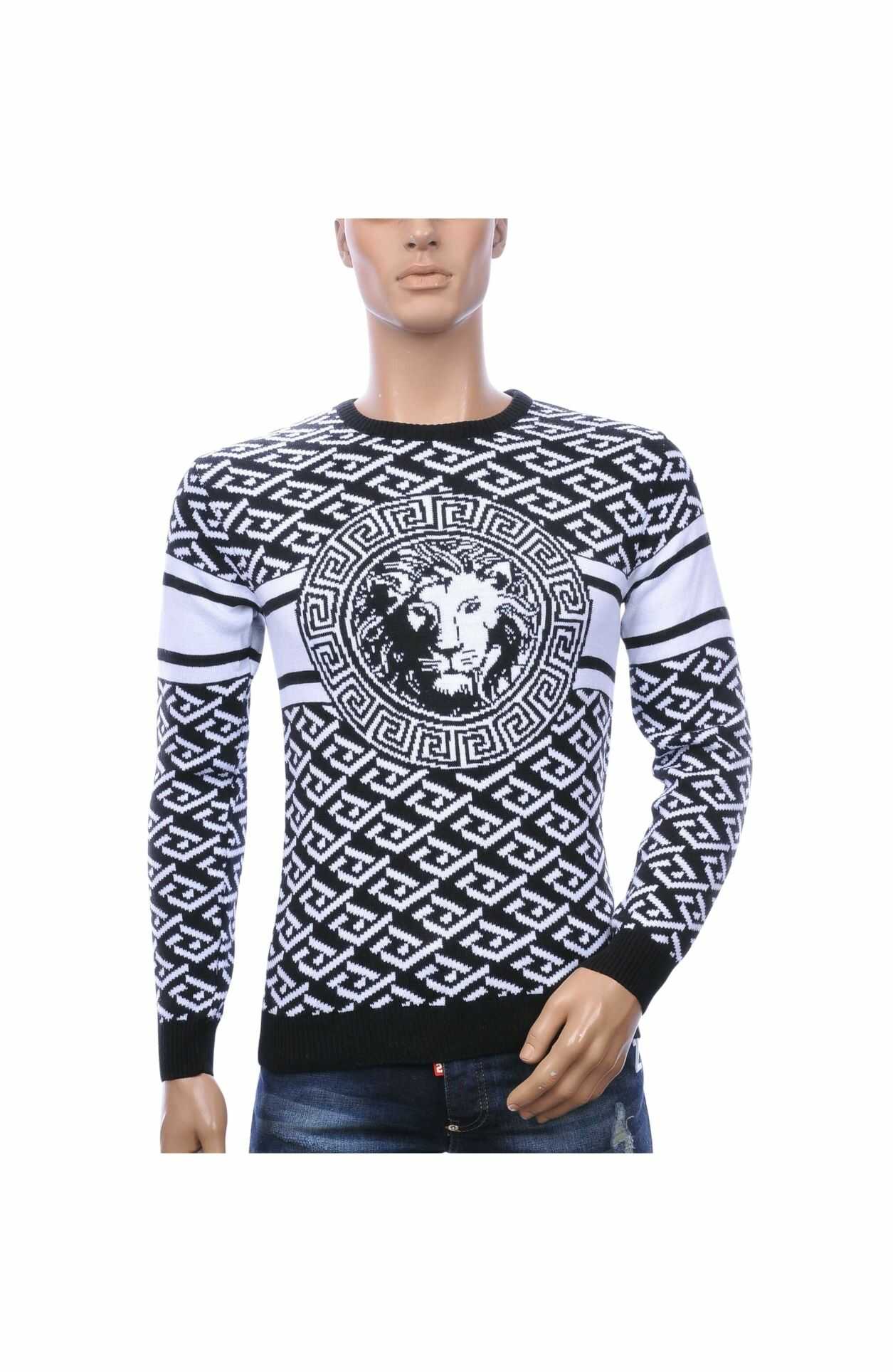 Club Ju heren trui, heren trui met leeuwenkop, heren pullover ronde hals, navy heren trui, slim fit heren trui, streetwear heren trui, gebreide heren trui, heren trui met dessin, luxe heren trui, urban fashion heren, heren winter trui, moderne heren pullover, jacquard heren trui, online trui kopen, trui kopen in Nijmegen, Goedkoop heren trui kopen