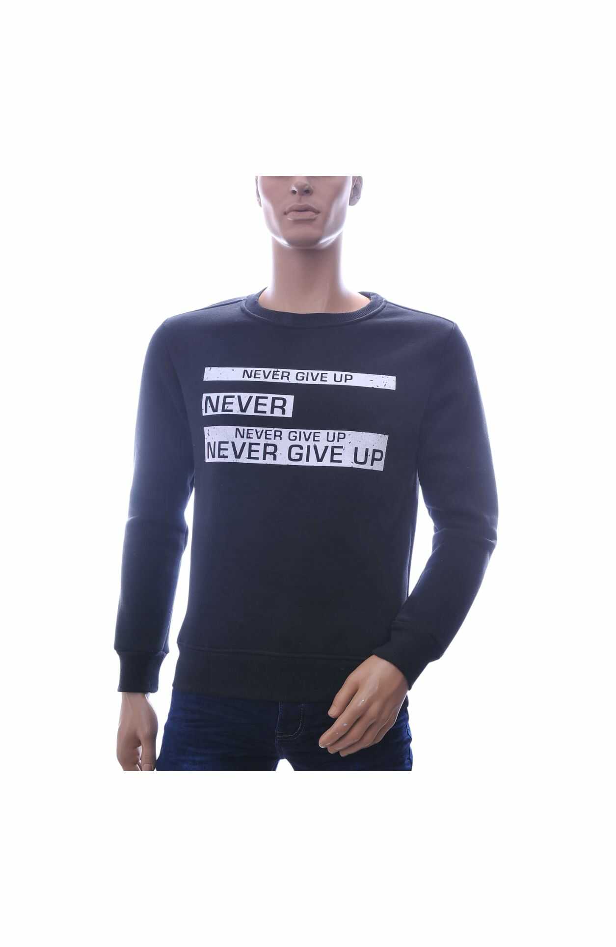 Heren sweatshirt, stijlvolle truien, comfortabele kleding, JAYLVIS&ARANCIA, casual mode, NEVER GIVE UP, grijs sweatshirt, trendy herenkleding, online sweatshirt kopen, sweatshirt kopen in Nijmegen, Goedkoop heren sweatshirt, Charra, heren Kleding in Nijmegen, CHARRA, ZARA, COEF, CHASIN, WAM DENIM