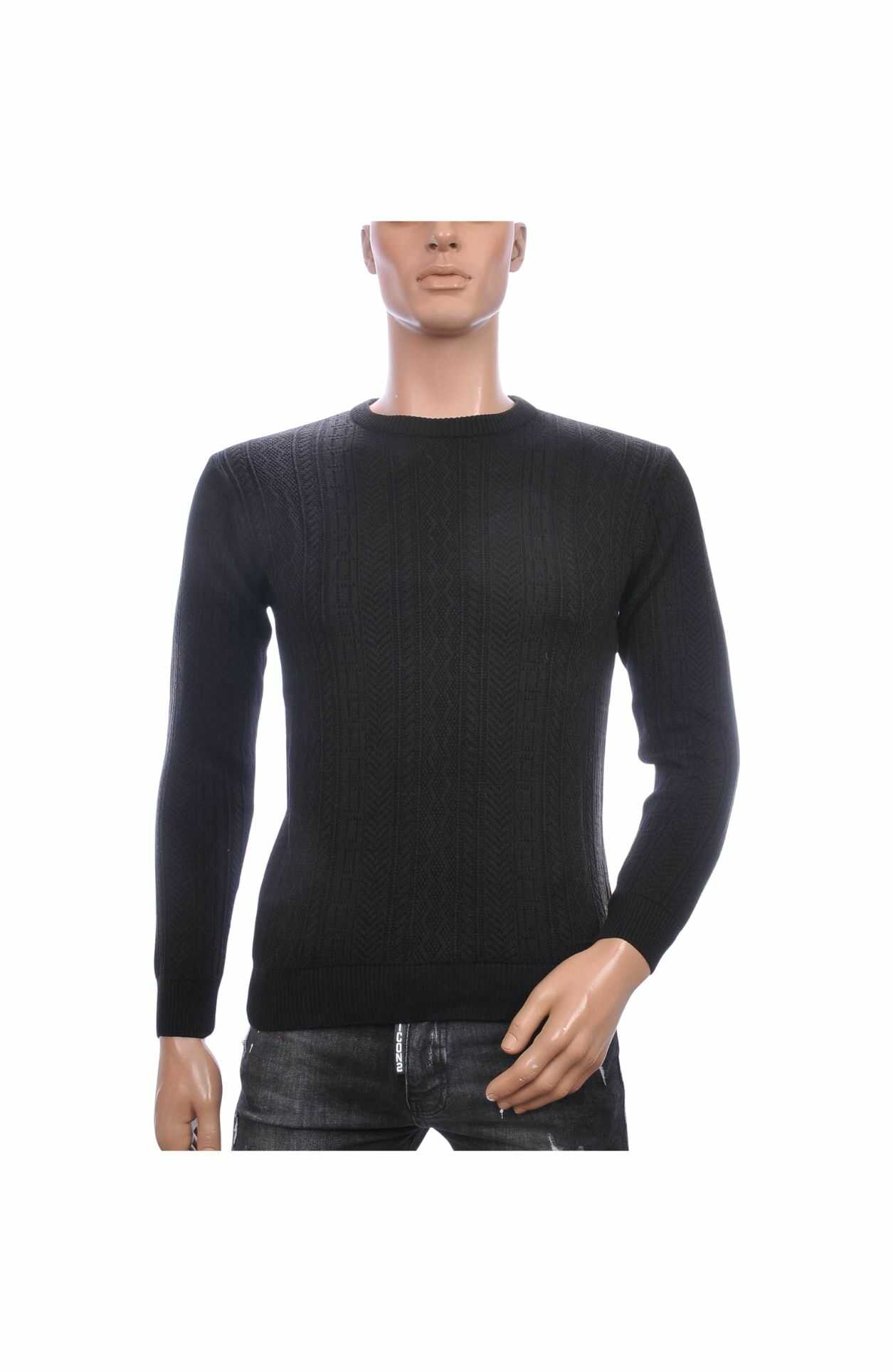 CI-BORG heren trui, Dunne heren trui ronde hals, Slim fit heren trui, Zwarte heren trui dun, Trendy heren trui, Fijngebreide heren trui, Heren trui met dessin, Moderne herenmode, Streetwear heren trui, Casual chique heren trui, Heren trui voor alle seizoenen, Dunne trui met kabelpatroon, online dunne trui bestellen, online trui kopen, trui kopen in Nijmegen, Goedkoop heren trui