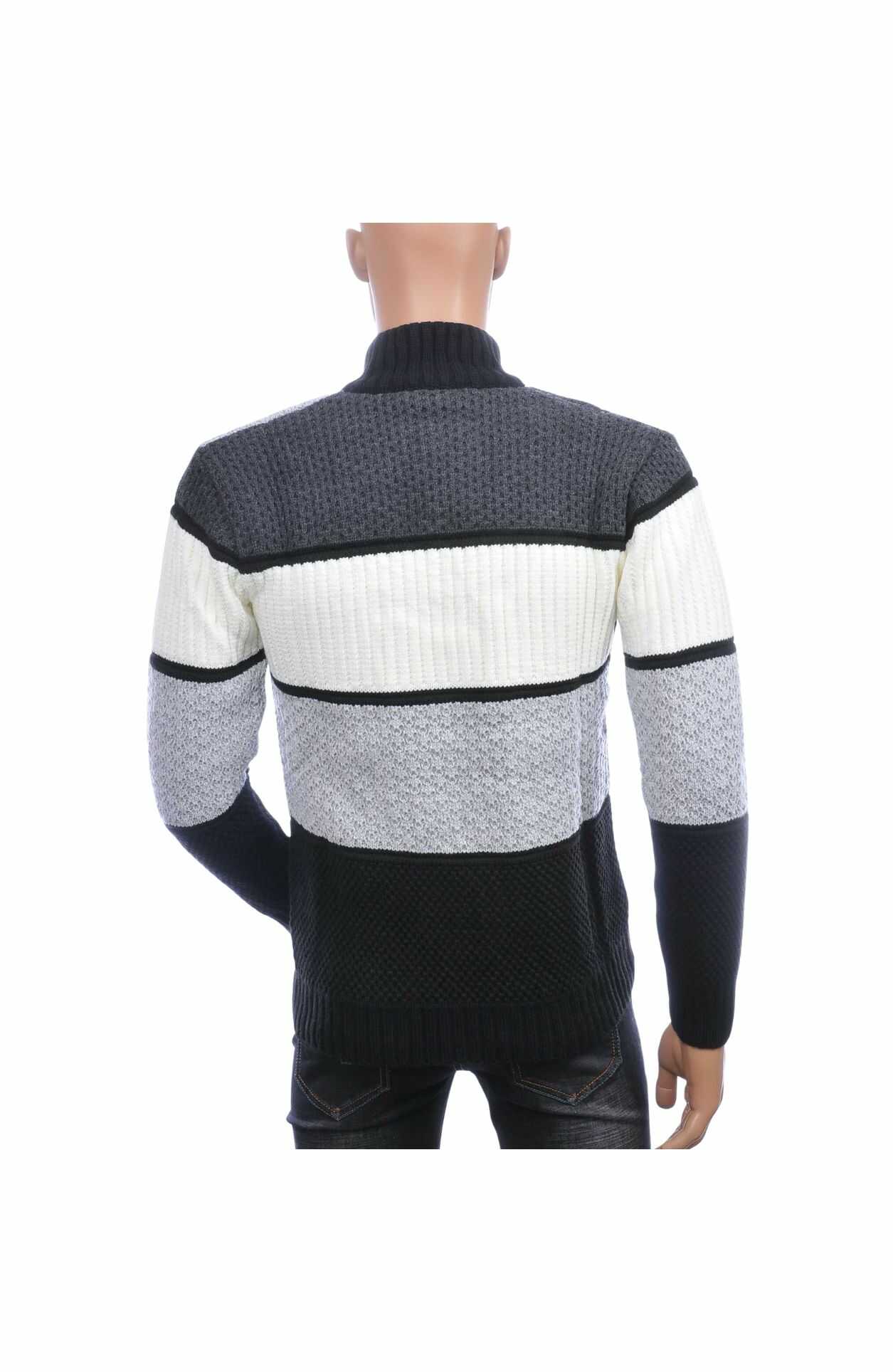 heren wintertrui grof gebreid, ci-borg trui heren, wintertrui met knoopsluiting, gebreide heren trui wol, warme heren trui winter, colorblock heren trui, patchwork knit heren, dikke wintertrui mannen, trendy heren knitwear, heren trui hoge kraag, CHARRA Nijmegen kleding, herenkleding streetstyle, online wintertrui kopen, wintertrui kopen in Nijmegen, Goedkoop heren wintertrui kopen, Heren wintertrui, regular Fit wintertrui, heren Kleding in Nijmegen, CHARRA, ZARA, COEF, CHASIN, WAM DENIM