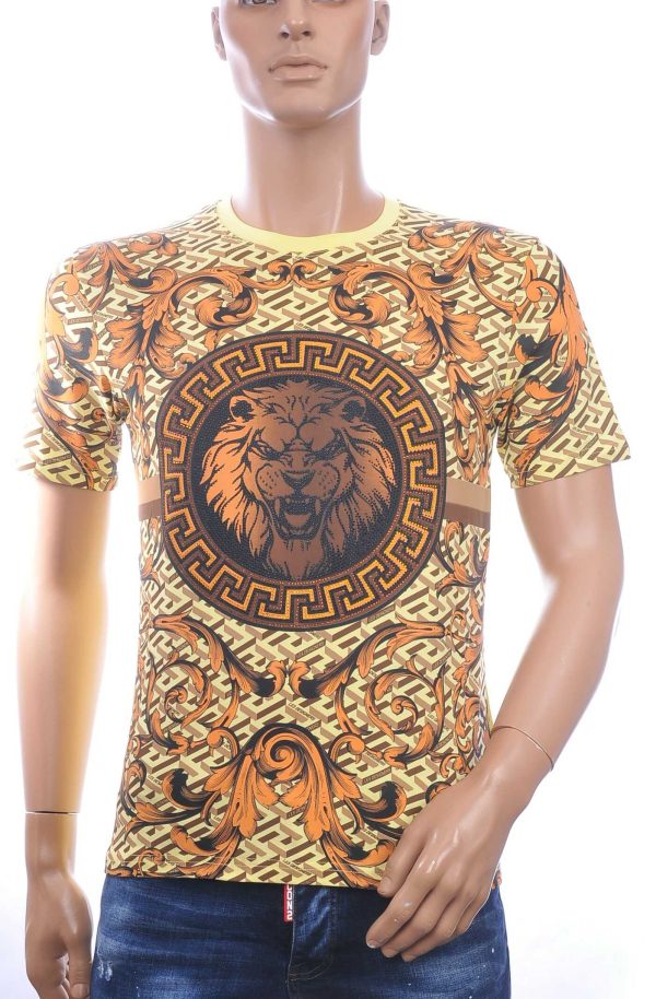 LES DESIGNERS Ronde Hals T-Shirt met Leeuwenkop en Steentjes – Geel