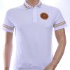 LES DESIGNERS Heren Polo T-Shirt met Leeuwenkop Badge en Goudkleurige Steentjes – Wit