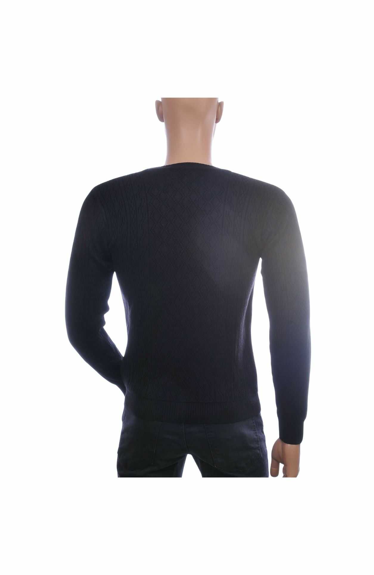 CI-BORG pullover, CI-BORG heren trui zwart, Slim fit pullover heren, Zwarte heren pullover, Heren trui met structuur, All-over dessin heren trui, Dunne heren pullover, Streetwear heren trui, Moderne heren knitwear, Fijngebreide heren trui, CI-BORG trui heren, dunne heren pullover, heren trui ronde hals, slim fit trui heren, fine knit heren trui, moderne heren trui, all-over dessin trui, zwarte heren trui, beige heren trui, casual chic herenmode, online goedkoop heren trui bestellen, Heren trui kopen in Nijmegen, Kledingwinkel in Nijmegen, CHARRA, ZARA,COEF, CHASIN