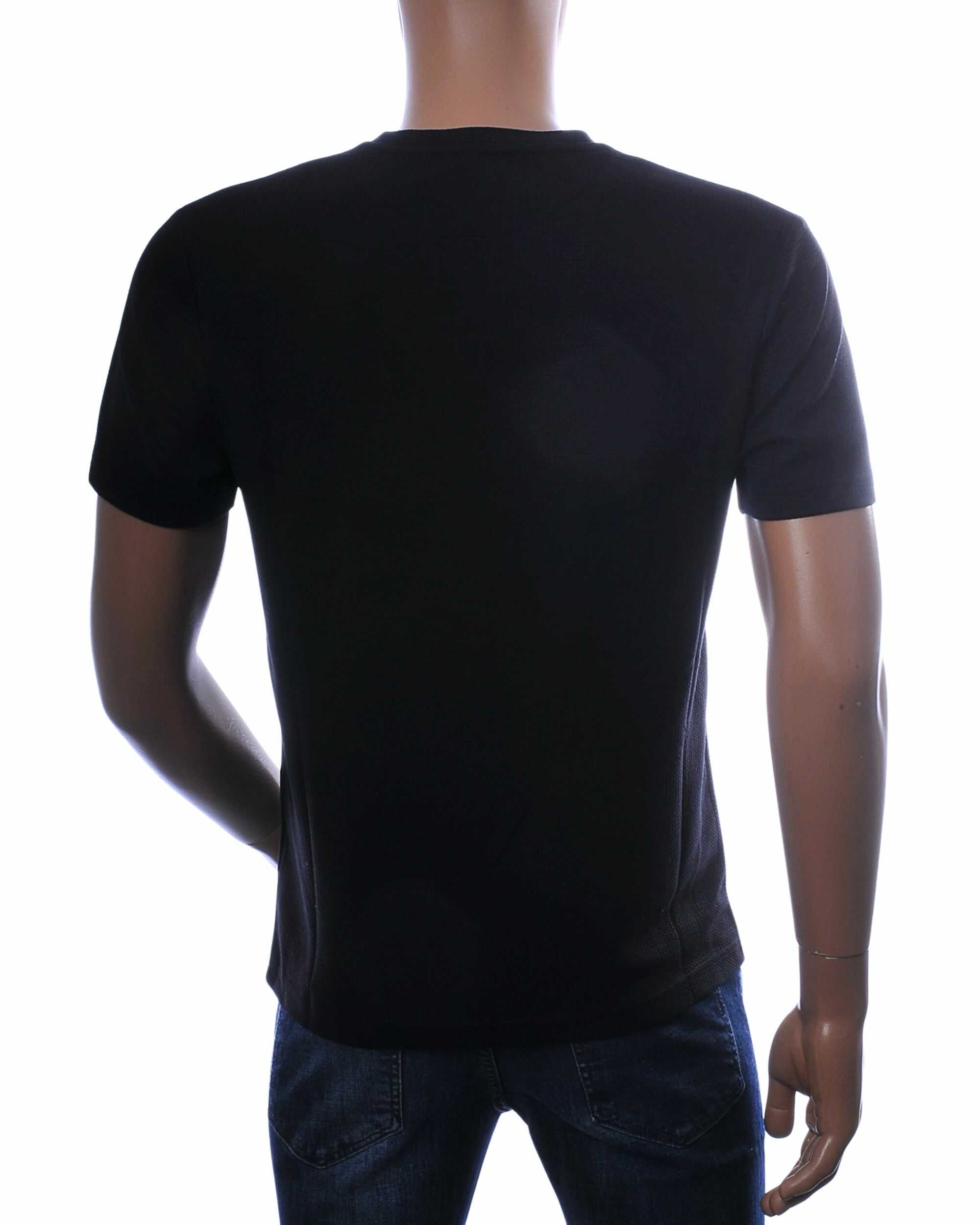 Luxe slim fit T-shirt van Club Ju met moderne uitstraling