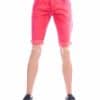 REROCK heren korte jeans R333 blauw en rood slim fit van 100% katoen met moderne zomerse uitstraling en omgeslagen broekspijpen.
